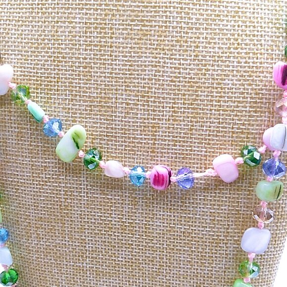 MOP + Faceted Pastel Multi-colored Beaded Necklace - Picture 11 of 15